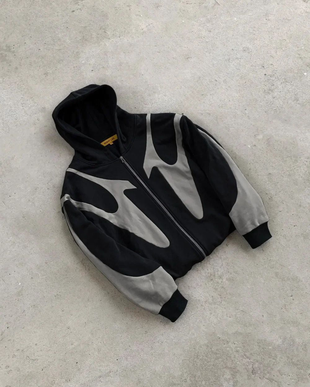 Obsidian Howl – Flame Zip Hoodie - Warmsouls