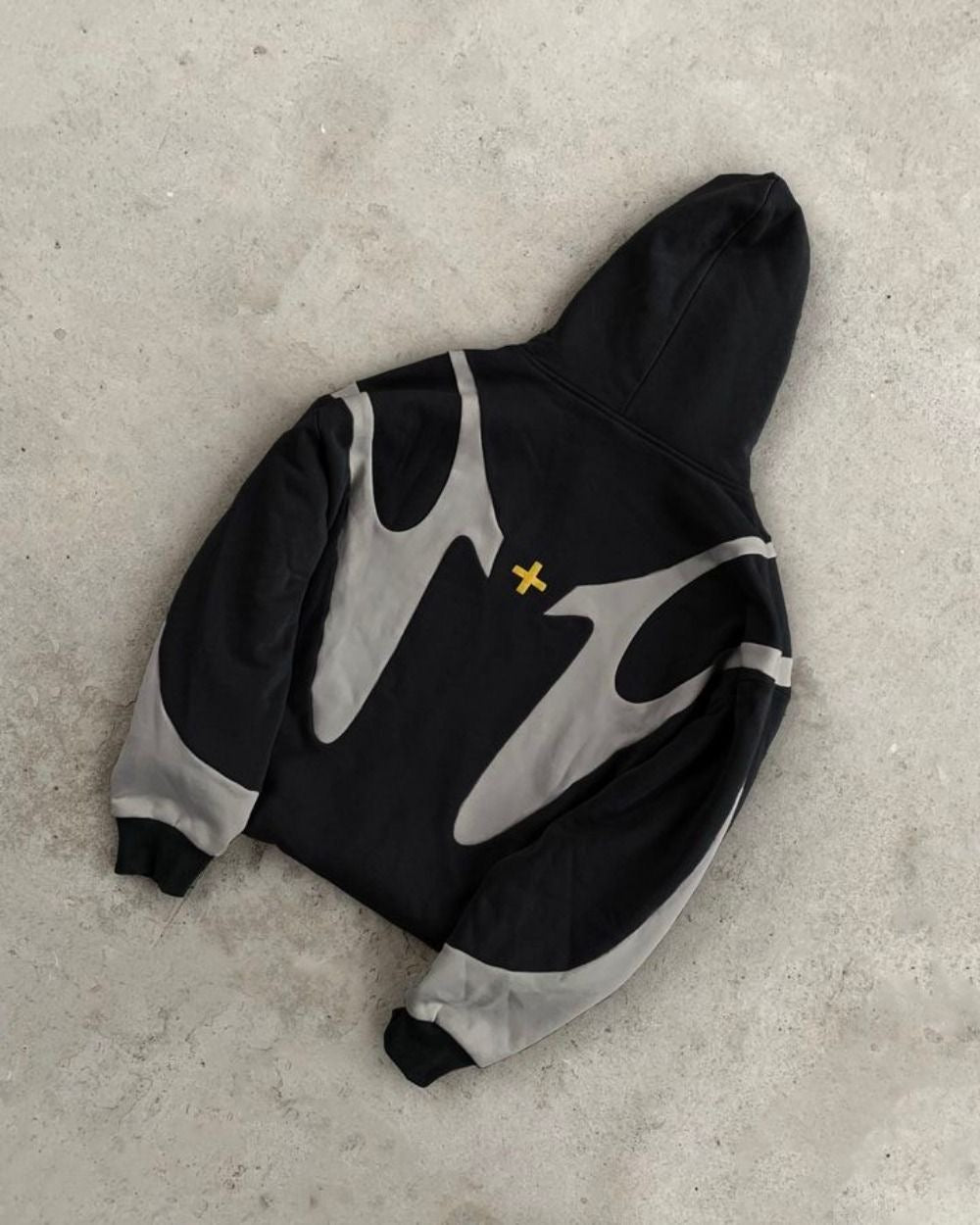 Obsidian Howl – Flame Zip Hoodie - Warmsouls