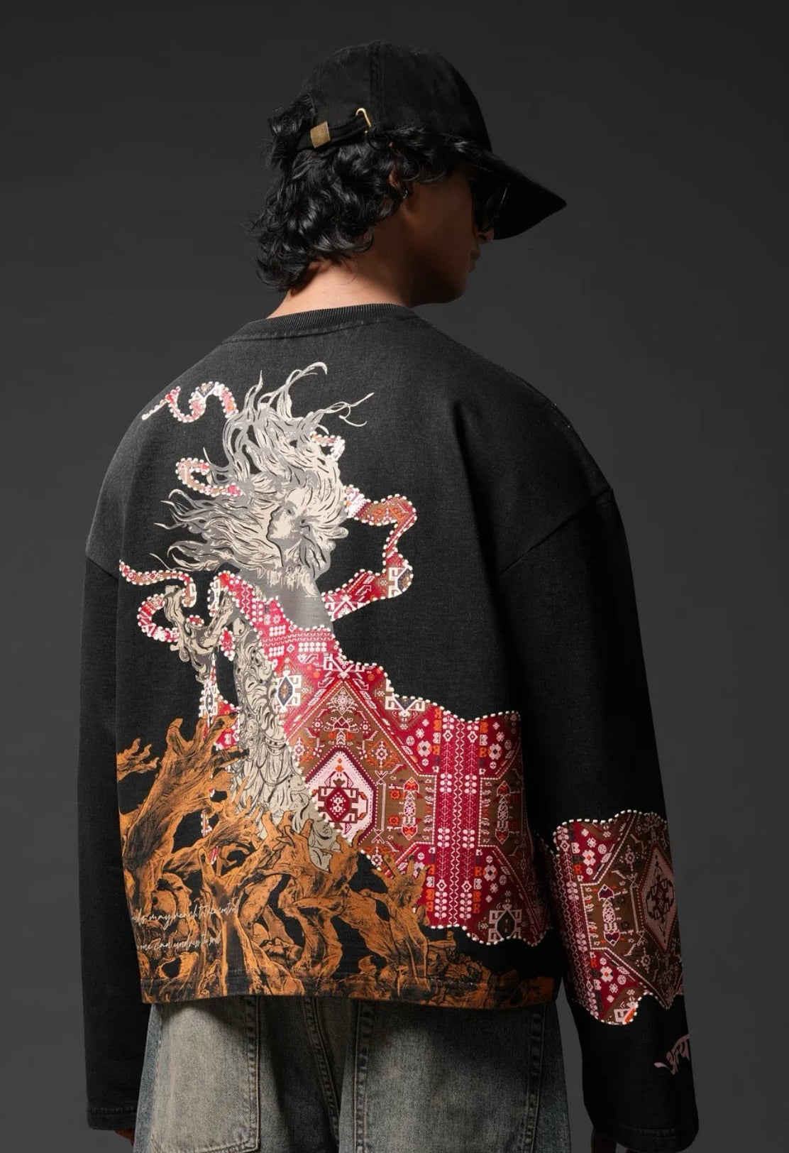 Aavar Heritage Dragon Oversized Sweatshirt