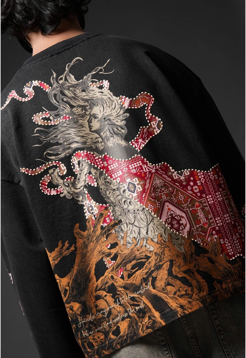 Aavar Heritage Dragon Oversized Sweatshirt