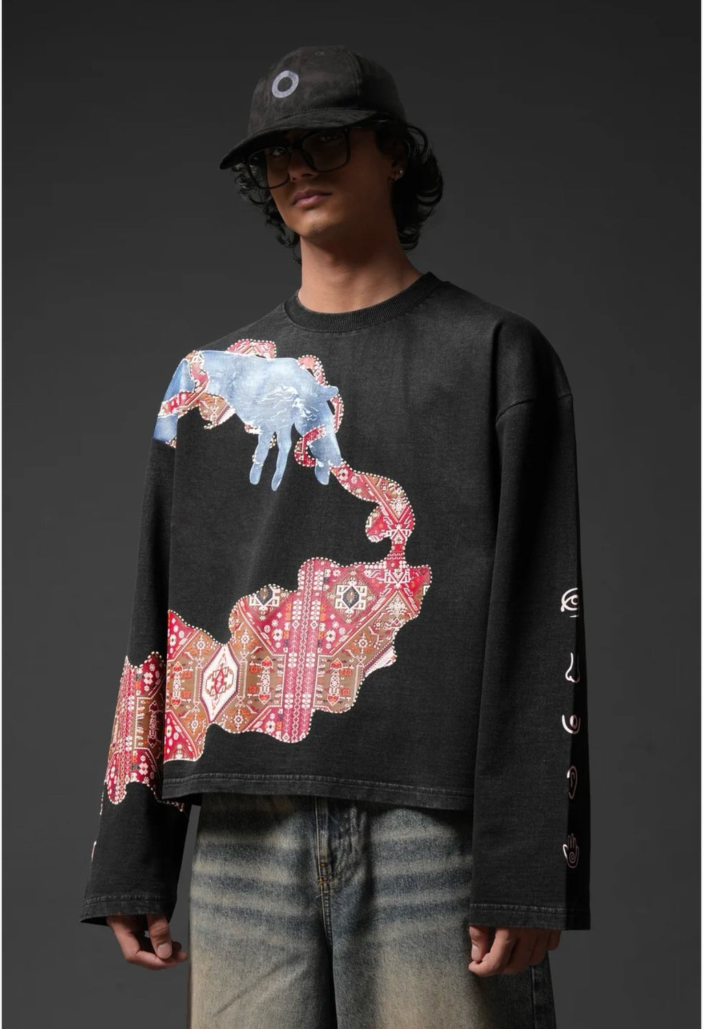 Aavar Heritage Dragon Oversized Sweatshirt