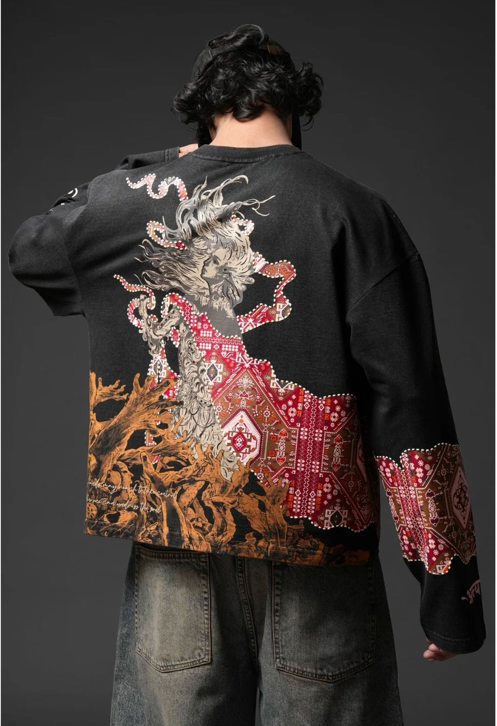 Aavar Heritage Dragon Oversized Sweatshirt