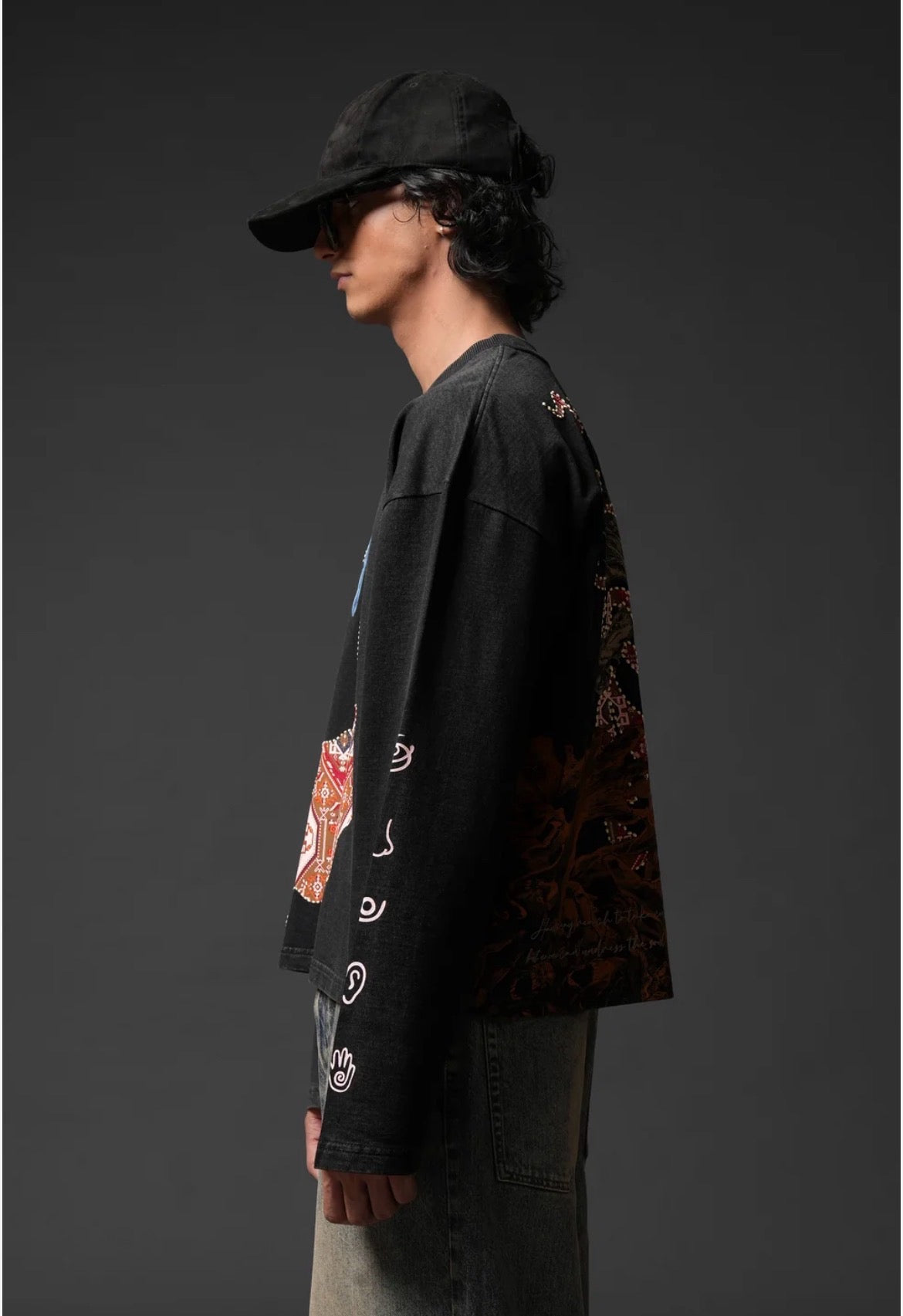 Aavar Heritage Dragon Oversized Sweatshirt